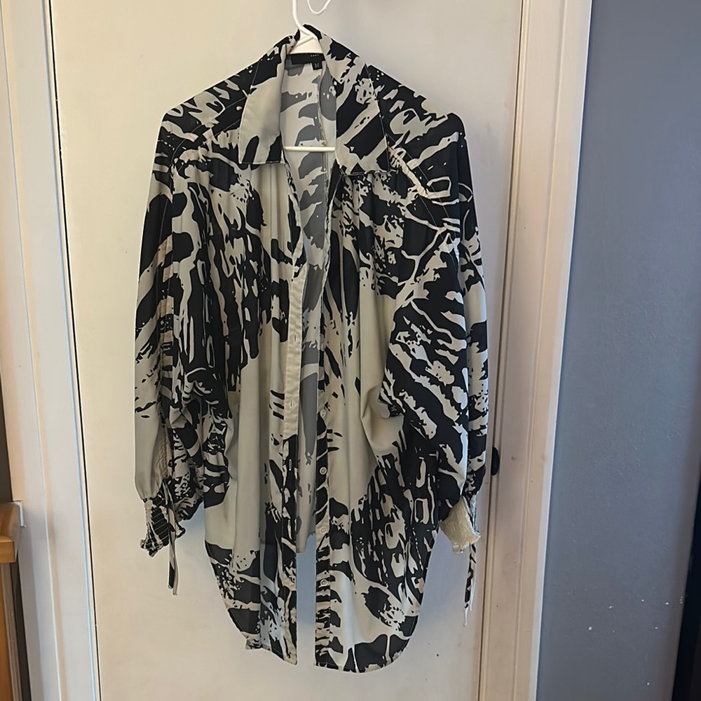 LexBreezy Black and White Women's Top